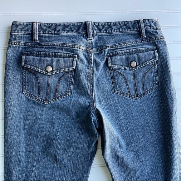 Ann Taylor LOFT Denim Flare Jeans Blue Size 12 Mid rise 27.5L inseam - Picture 6 of 9